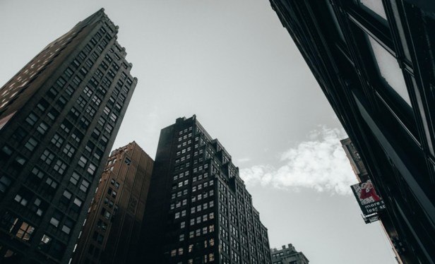 Private Credit vs. Bank Loans: Why More Companies Are Choosing Firms Like Blue Owl&nbsp;Capital